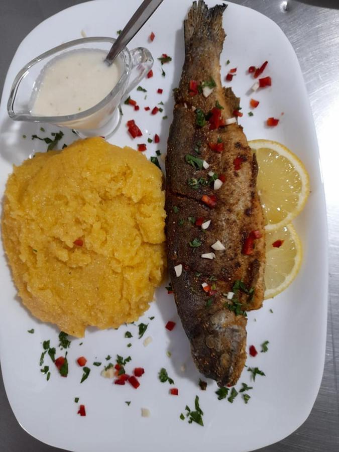Cabana Dor De-Acas / Restaurant Dor De-Acas Gura Haitii ภายนอก รูปภาพ